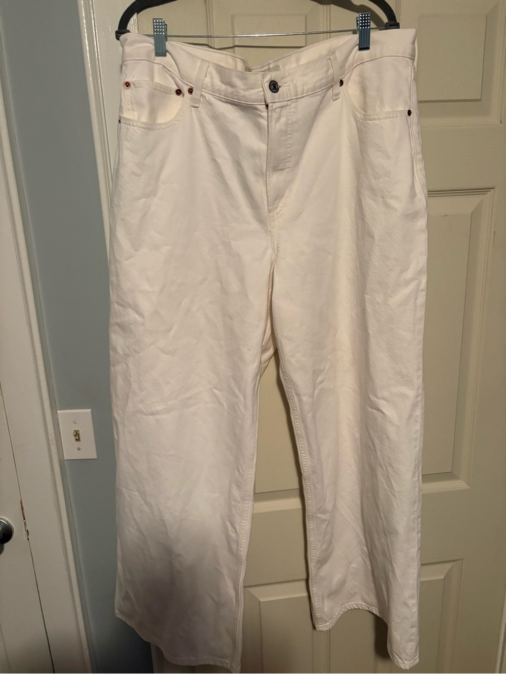 Abercrombie White High-Rise Wide-Leg Jeans